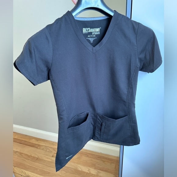 Grey's Anatomy Tops - Grey’s Anatomy Scrub Black Top in xs